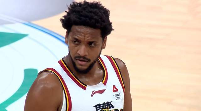 福彩3D-冲击前8，山东男篮7连胜轻取吉林 珀塞尔38+4 谢智杰坐稳首发后卫