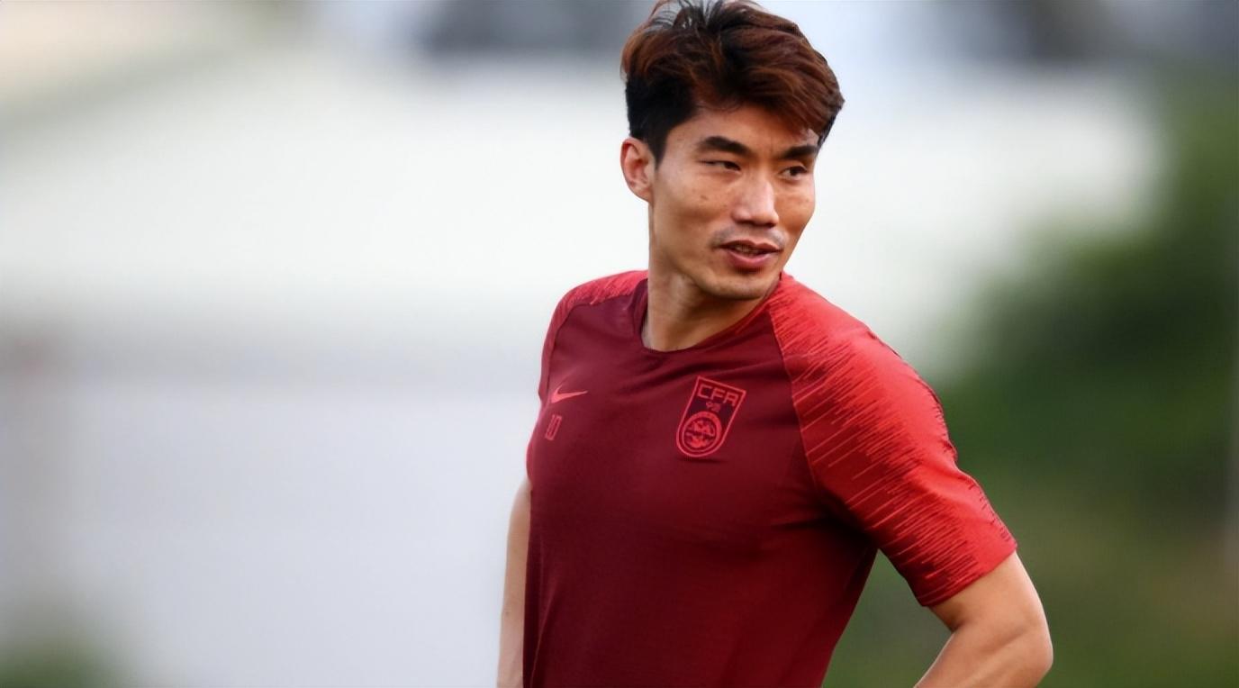 双色球-郑智本赛季带领青岛西海岸的成绩，能否超越邵佳一，引发热议