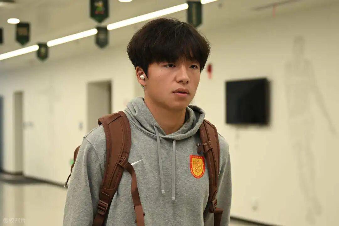 彩票开奖-李镇全到底做了什么？让米特里策两次破防拽他头发，还因此被发现