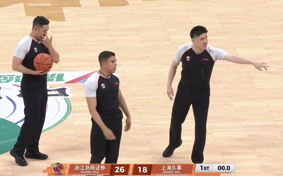 福利彩票-大秋无敌！3叉戟砍79分，CBA总决赛：广厦逆境翻盘，裁判罕见争议